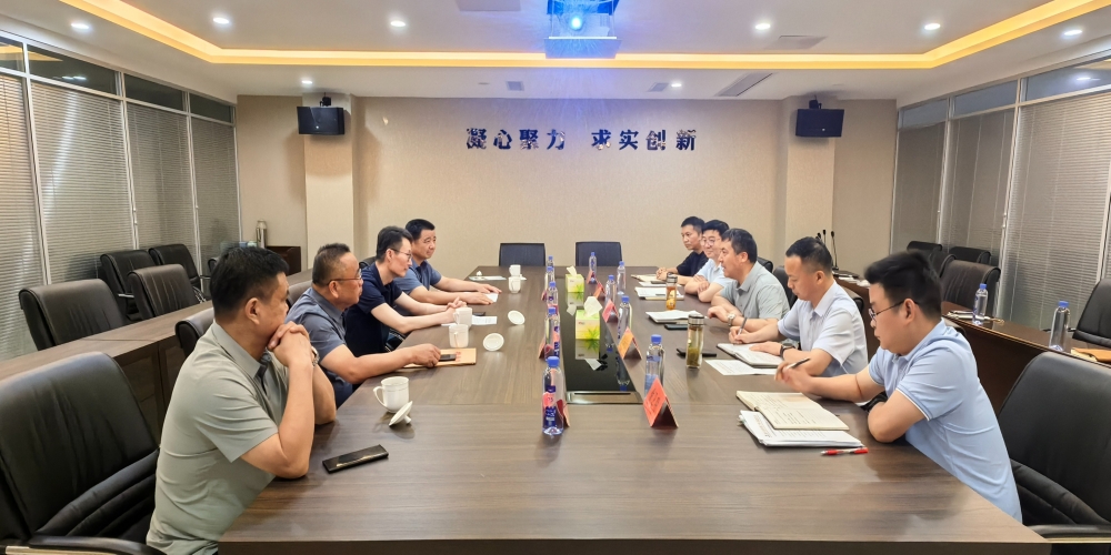 利辛縣供銷合作社聯(lián)合社領(lǐng)導(dǎo)赴綠葉集團座談交流